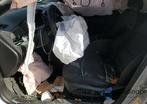 2018 Chevrolet Malibu Lt из США, поврежденный, VIN 1G1ZD5ST4JF162334